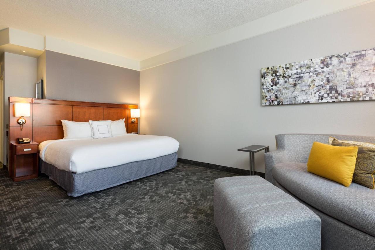 Courtyard By Marriott Galleria Hotel Houston