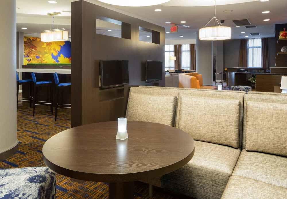 Courtyard By Marriott Galleria