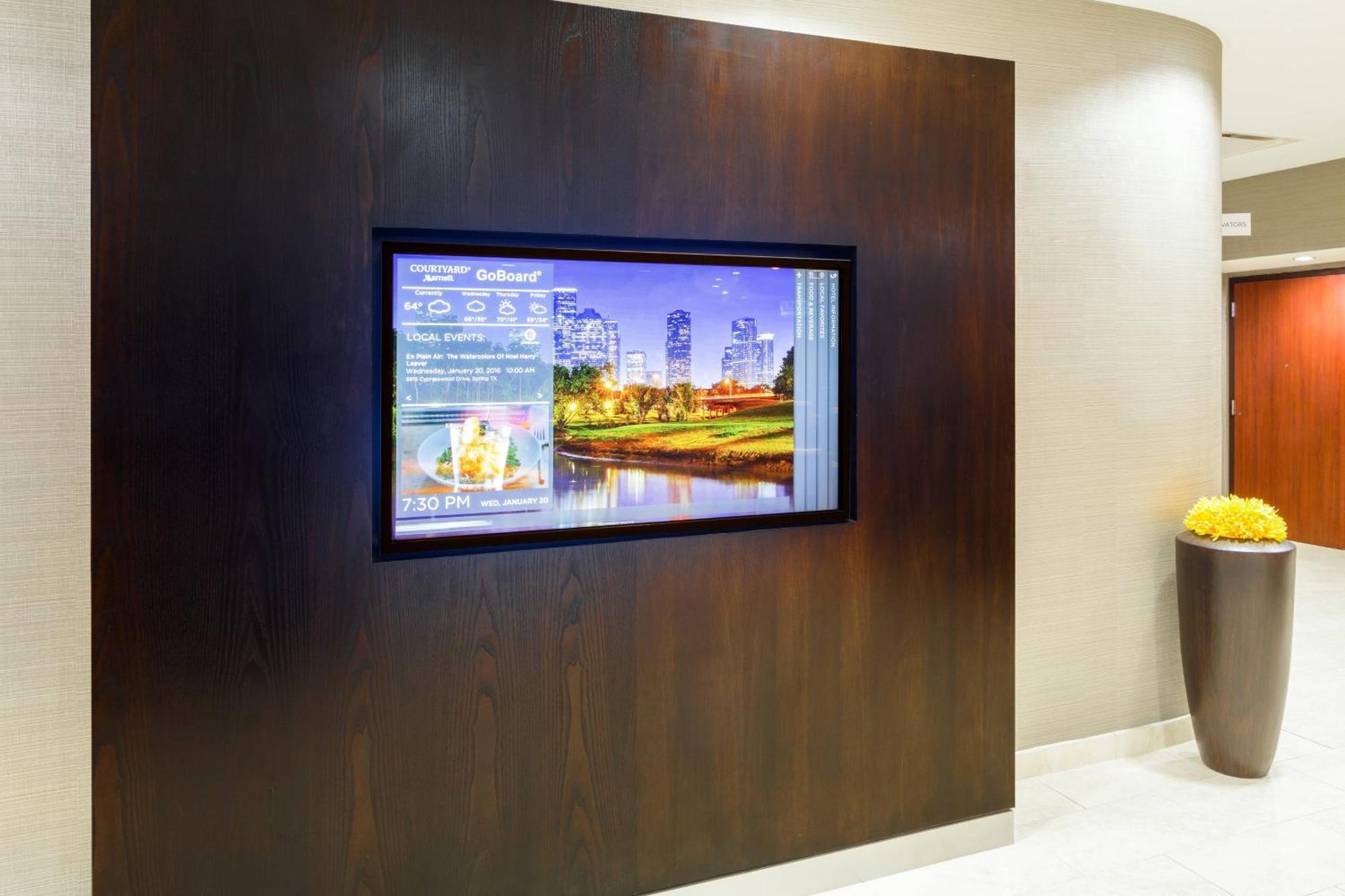 Courtyard By Marriott Galleria Hotel Houston