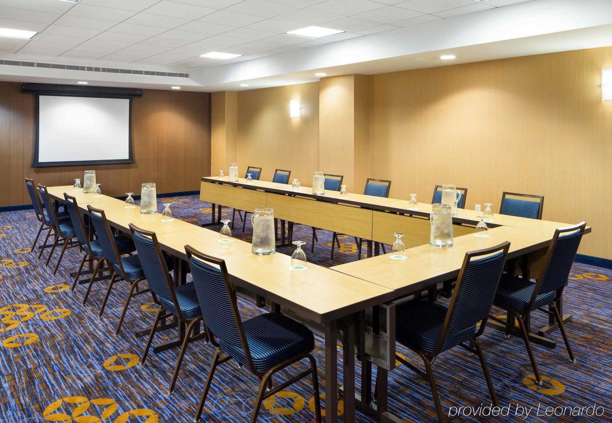 Courtyard By Marriott Galleria Hotel 3*