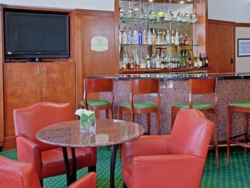 Courtyard By Marriott Galleria Hotel 3*